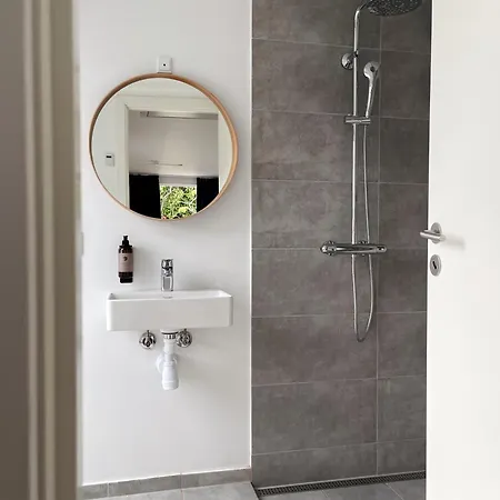 Kirsebaerkroen - The Between 3* Præstø