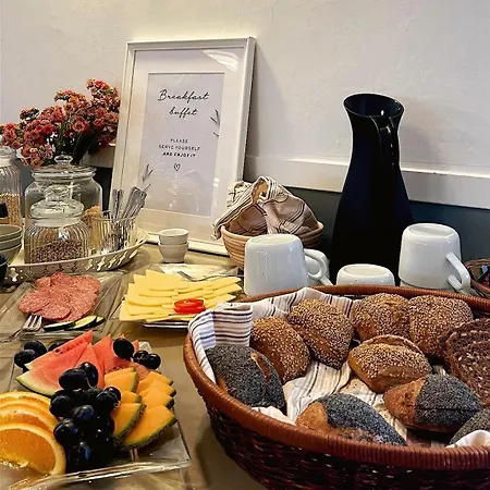 Guest house Kirsebaerkroen - The Between 3*