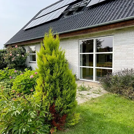 Guest house Kirsebaerkroen - The Between Praesto
