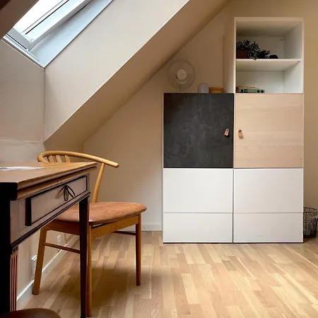 Kirsebaerkroen - The Between Guest house 3*