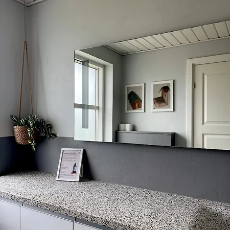 Guest house Kirsebaerkroen - The Between Praesto