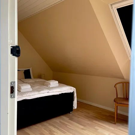 Kirsebaerkroen - The Between 3* Præstø