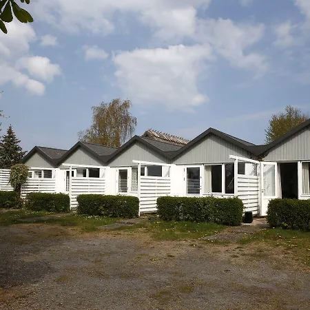 Kirsebaerkroen - The Between Gæstehus 3*