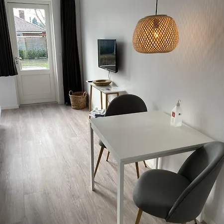 Gæstehus Kirsebaerkroen - The Between 3*