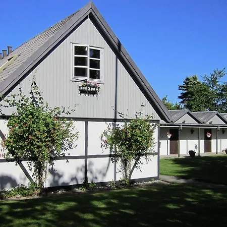 Guest house Kirsebaerkroen - The Between Praesto